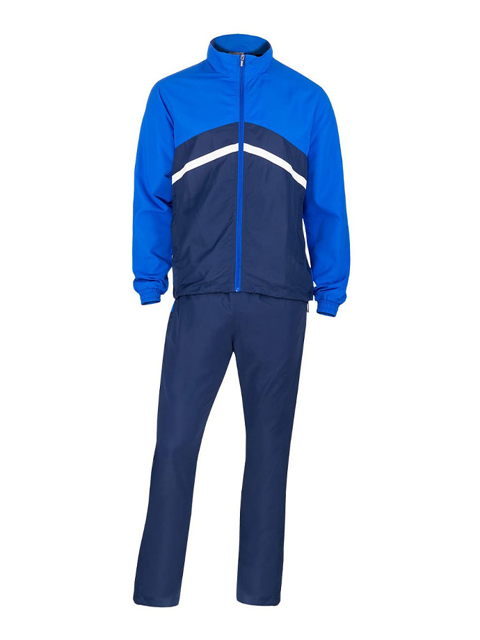 Мужской спортивный костюм